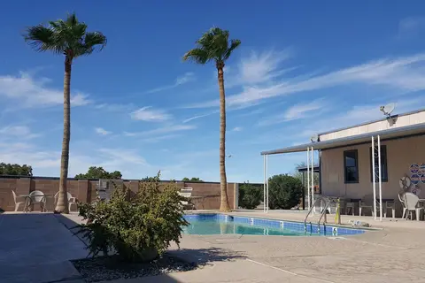Pilot Knob RV Resort
