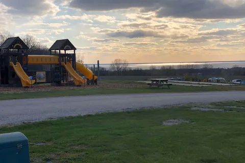 Lakeview RV & Cabins