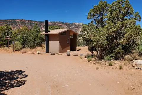 Cedar Mesa Campground - Capitol Reef National Park