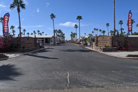 Weaver's Needle RV Resort