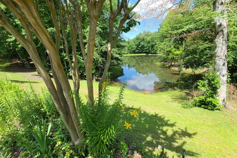 Creekwood Gardens RV Park