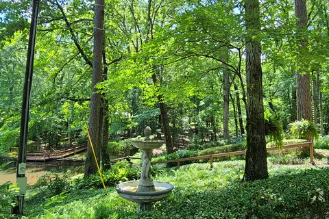 Creekwood Gardens RV Park