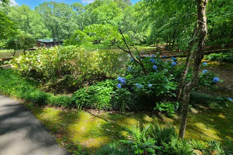 Creekwood Gardens RV Park