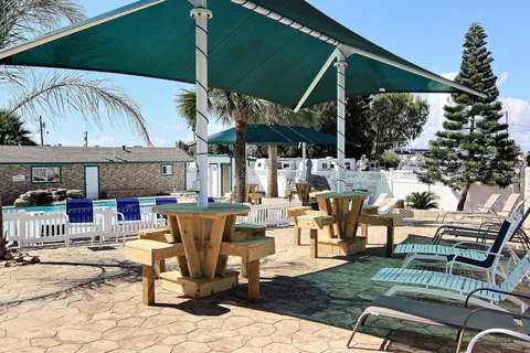 Tropic Island RV Resort