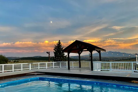 Farmhouse RV Resort at Royal Gorge