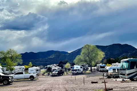 Farmhouse RV Resort at Royal Gorge