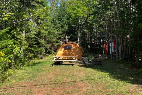 White Sands Cottages and Campground