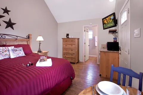 Blanco Riverside Cottages and RV