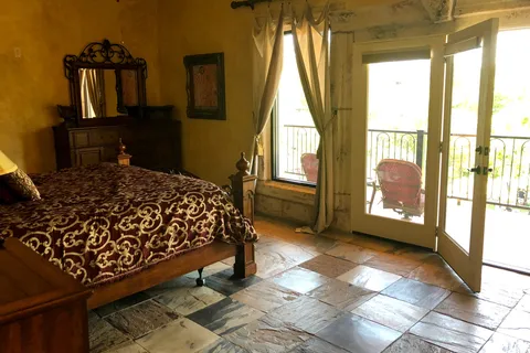Blanco Riverside Cottages and RV