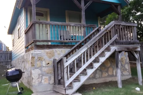 Blanco Riverside Cottages and RV