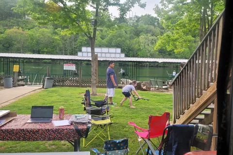 Taneycomo Lakefront Resort- RV Park
