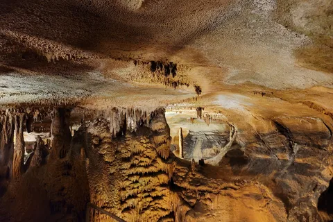 Rickwood Caverns State Park