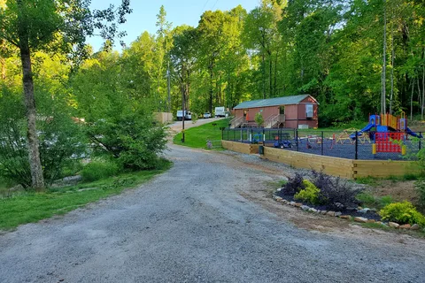 Jenny's Creek Family Campground