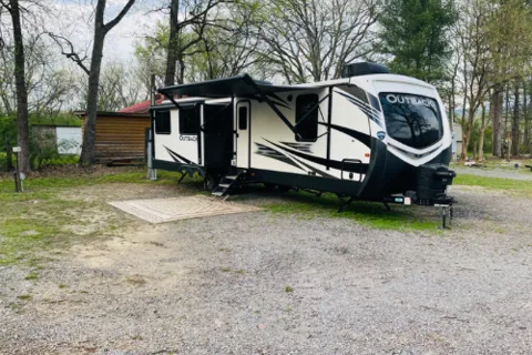 The Road Less Traveled RV Park