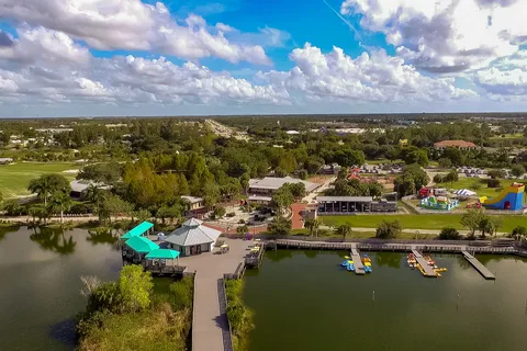 Lakes RV Park