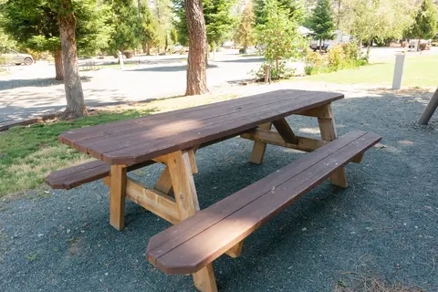 Lone Mountain RV Resort
