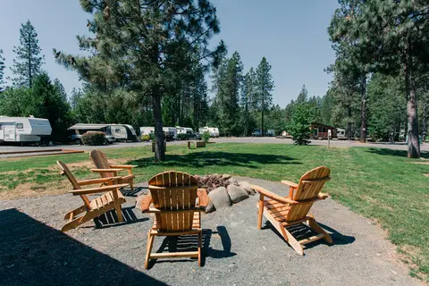 Lone Mountain RV Resort