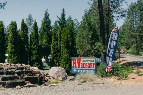 Lone Mountain RV Resort