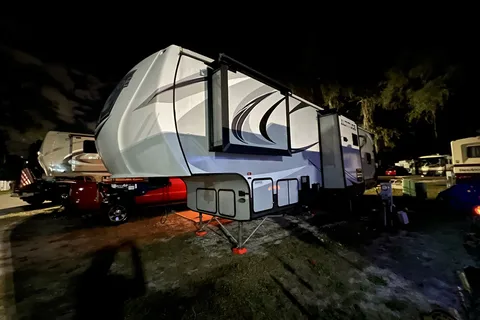 Happy Travelers RV Park