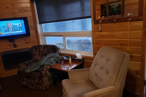 Glenrock Cottages and Trailer Park