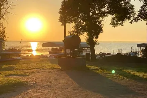 Shady Grove Resort