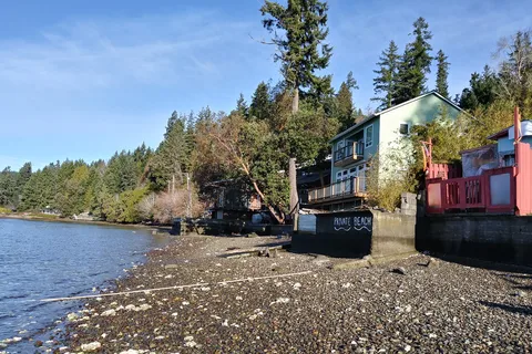 Summertide Resort and Marina