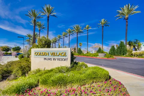 Golden Village Palms RV Resort - Sunland