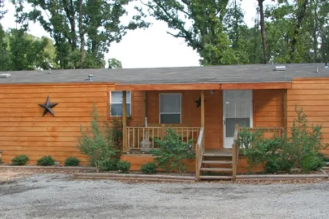 Shady Oaks Cabins and RV Park