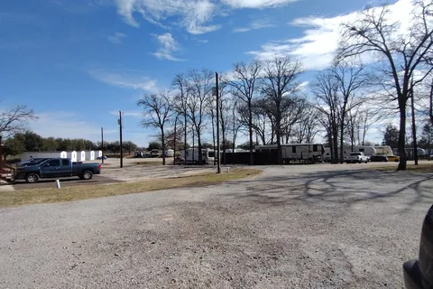 Shady Oaks Cabins and RV Park