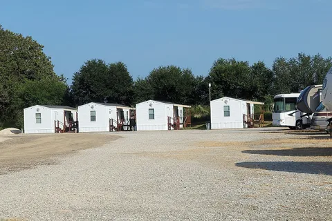 Shady Oaks Cabins and RV Park