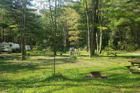 Holiday Pines Campground