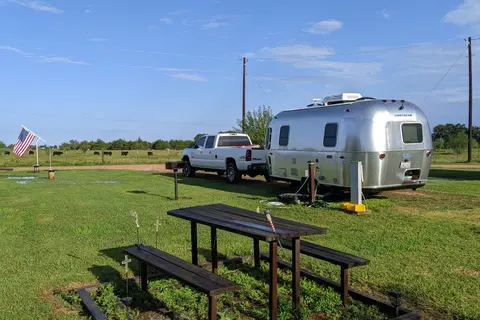 Fayette Country Hills RV Park
