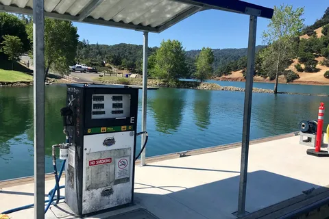 Lake Sonoma Marina