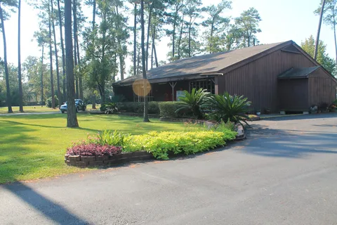 Pine Crest RV Park