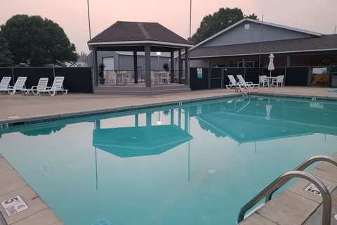 Poncho's Pond RV Park
