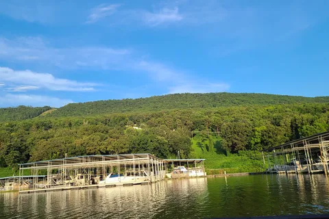 Hales Bar Marina and Resort