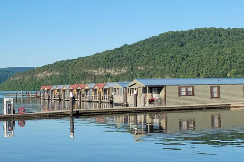 Hales Bar Marina and Resort