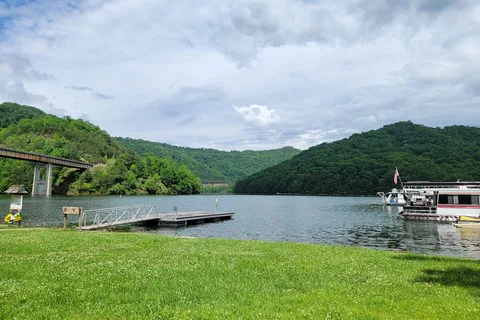 Carr Creek State Park