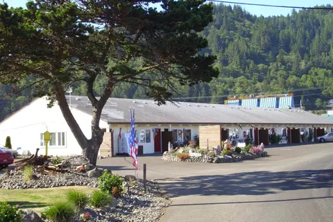 Harborview Inn and RV Park