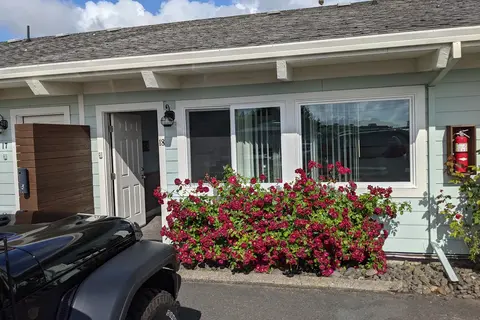 Harborview Inn and RV Park
