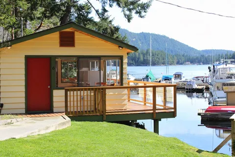 Pender Harbour Resort And Marina