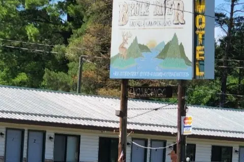 Brule River Motel and Campground