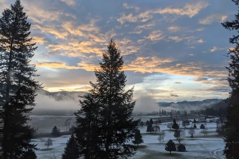 Chinook Cove Golf RV Resort