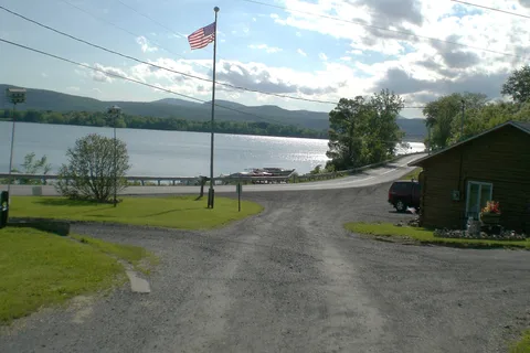 10 Acres Campground & RV Park