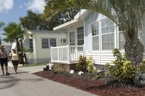 Rainbow Village Zephyrhills