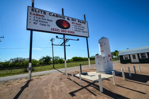 Elite Cabins and RV Park
