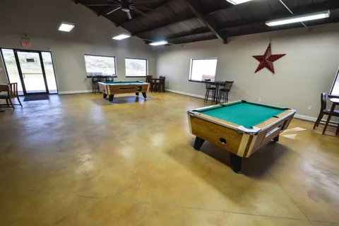 Elite Cabins and RV Park