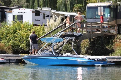 Snug Harbor RV Park & Marina