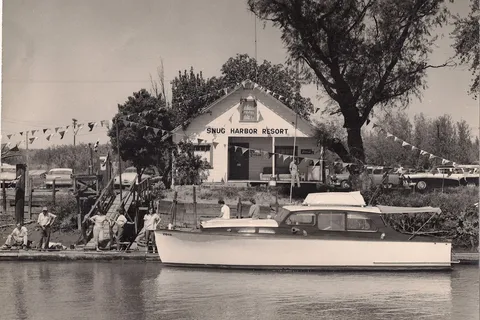 Snug Harbor RV Park & Marina