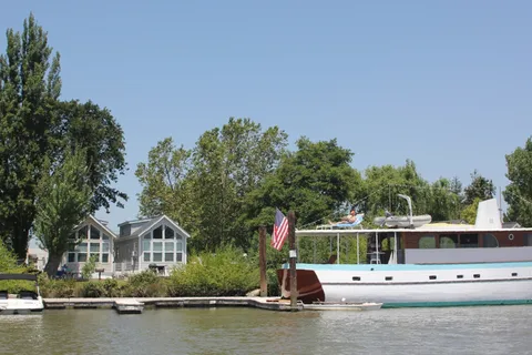 Snug Harbor RV Park & Marina